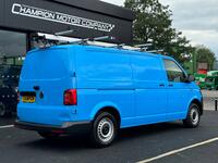 VOLKSWAGEN TRANSPORTER