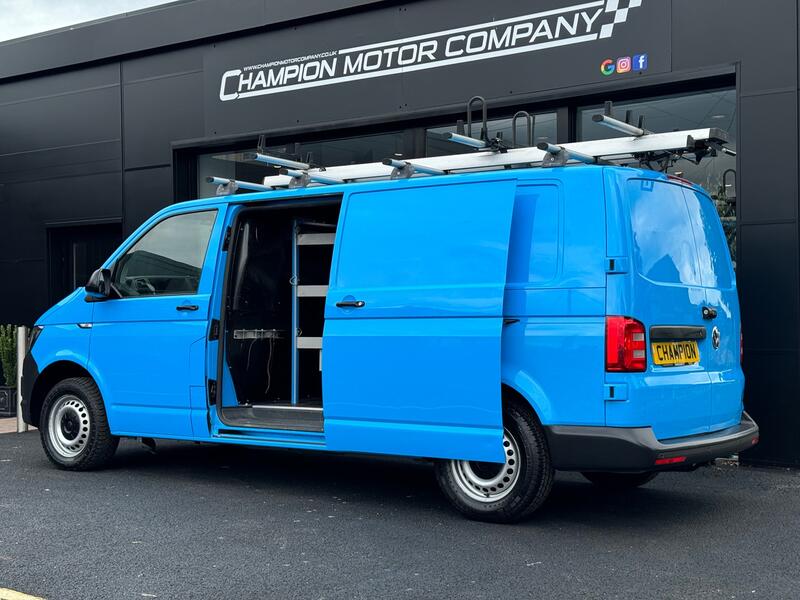 VOLKSWAGEN TRANSPORTER