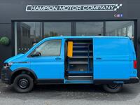 VOLKSWAGEN TRANSPORTER
