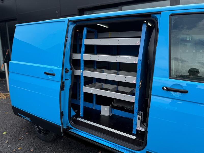 VOLKSWAGEN TRANSPORTER