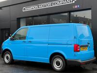 VOLKSWAGEN TRANSPORTER