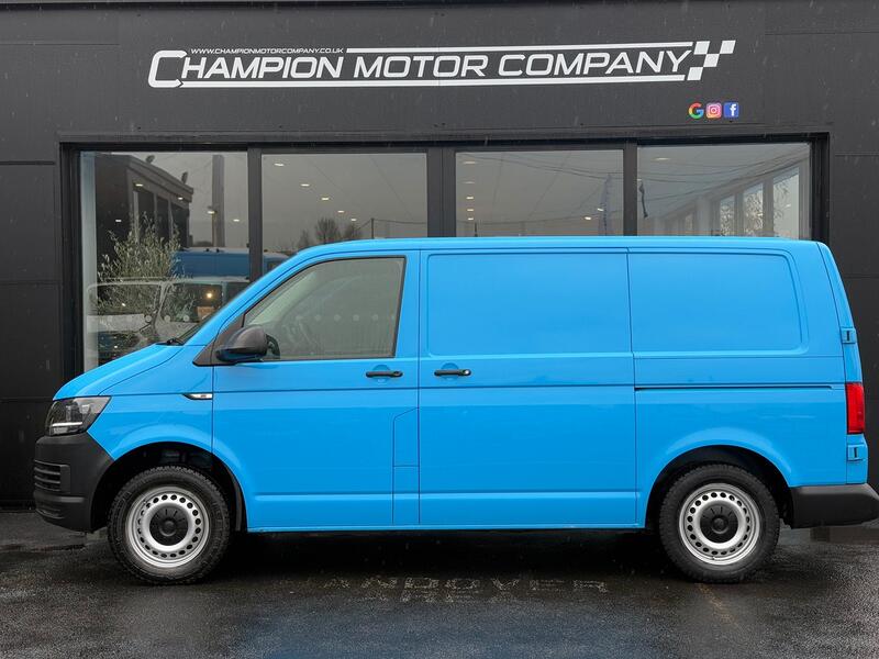 VOLKSWAGEN TRANSPORTER