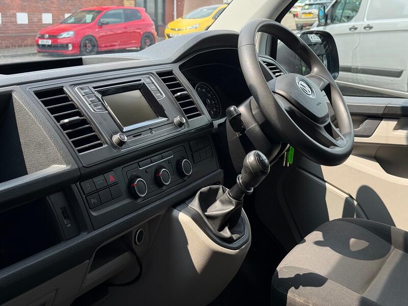 VOLKSWAGEN TRANSPORTER